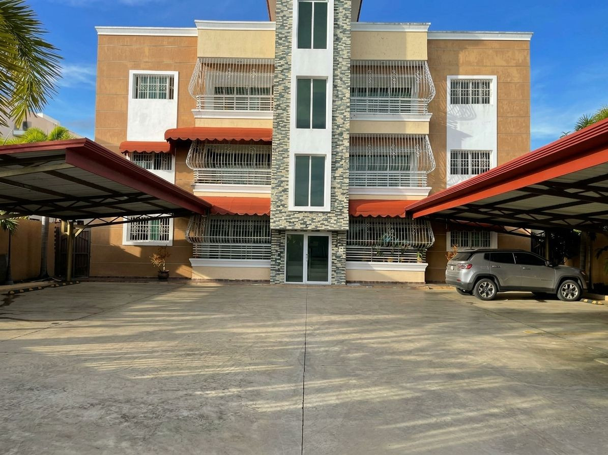 Apartamento en Alquiler en Villa Esmeralda I, Moca | Amplio y Familiar